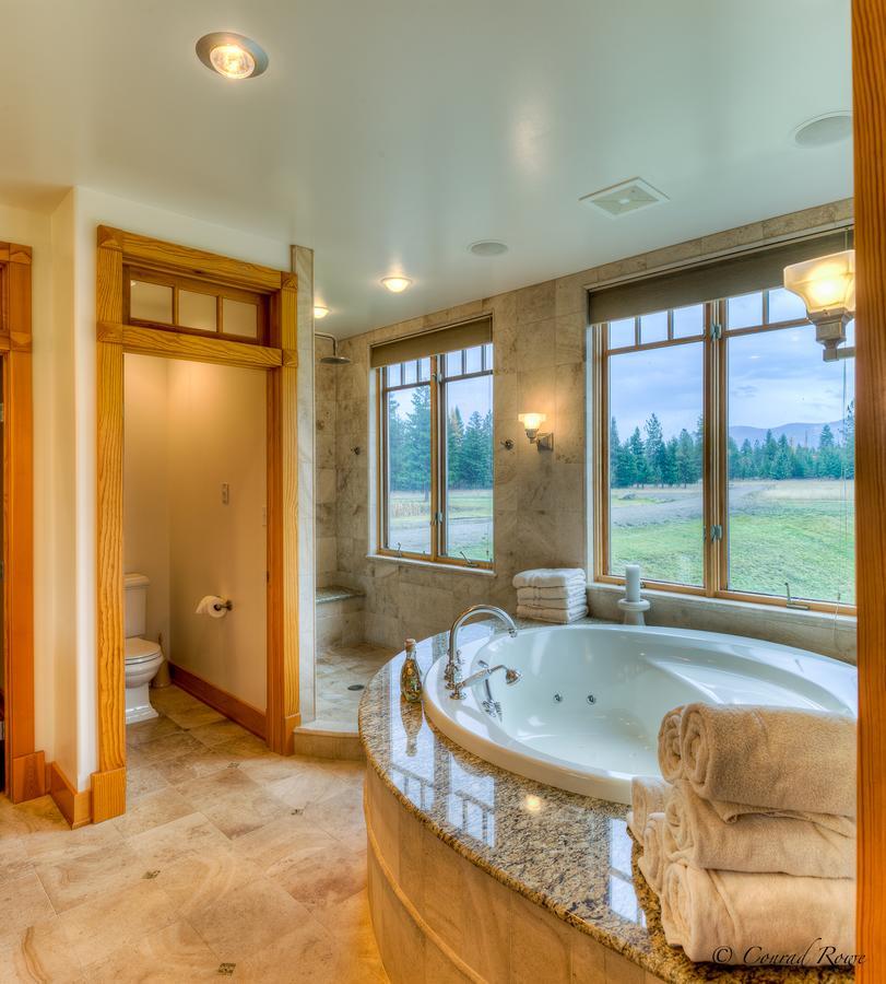 The Lodge At Trout Creek Bed And Breakfast Exterior foto